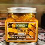 Boutique Perfume. Золотий. Скраб-гель для обличчя та тіла з вітаміном Е. 500ml. Gold. Face and Body scrub-gel with vitamin E