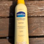 Vaseline.  Вазелін. Зволожувальний спрей. Необхідне загоєння. Інтенсивний догляд. 190мл. Spray moisturizer. Essential healing. Intensive care