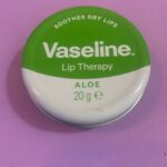 Вазелін. Заспокоює сухі губи. Терапія губ. Алое. 20г Vaseline. Soothes dry lips. Lip therapy. Aloe.