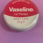 Вазелін. Заспокоює сухі губи. Терапія губ. Рожеві губи. 20г Vaseline. Soothes dry lips. Lip Therapy. Rosy lips