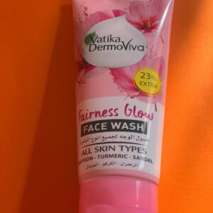 Ватіка Дермовіва. Яскравість і сяйво. Шафран, куркума, сандал. Зволожуюча рідина для обличчя. 185 мл. Vatika Dermoviva. Fairness Glow. Face Wash. Saffron, Tumeric, Sandal