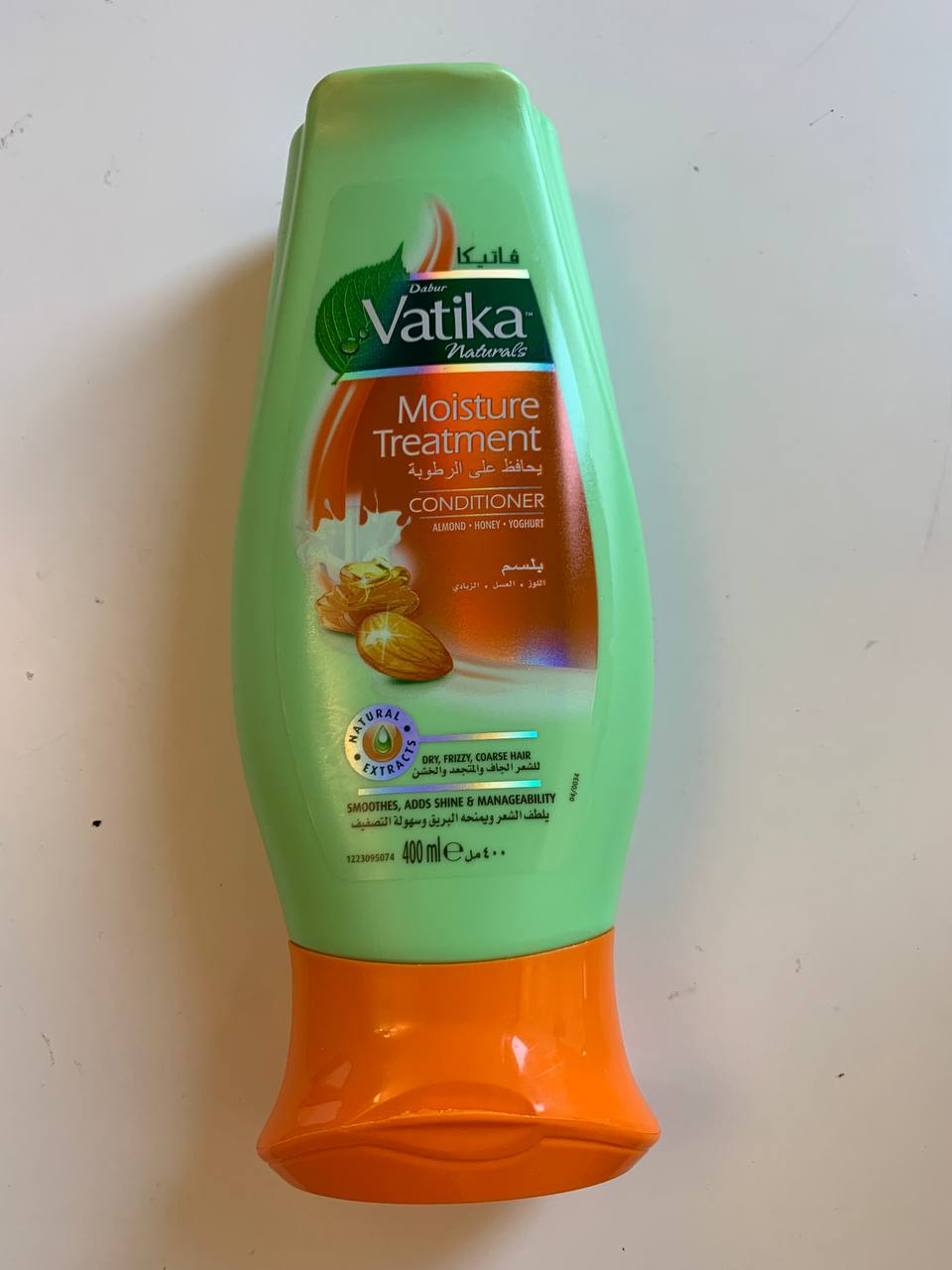 Кондиціонер Дабур Ватіка. Мигдаль, мед та йогурт. Dabur Vatika Almond Honey and Yoghurt. Moisture Treatment. 400ml